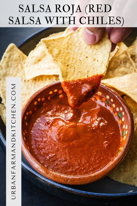 Mexican Hot Sauce Recipe, Mexican Salsa Roja, Roasted Red Salsa, Salsa Roja Recipe, Authentic Salsa Recipe, Red Salsa Recipe, Recipe For Tacos, Mexican Salsa Recipes, Easy Homemade Salsa