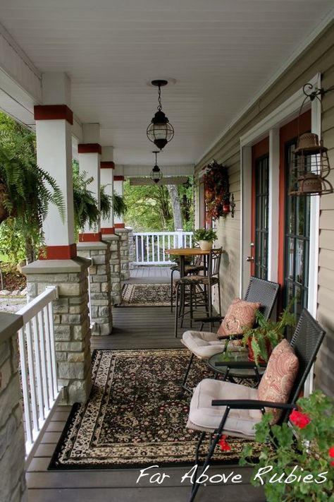 Cottage In The Mountains Cottage In The Mountains, Pergola Modern, Veranda Design, Porch Life, Porch Sitting, Desain Pantry, Building A Porch, Front Porch Design, Casa Country