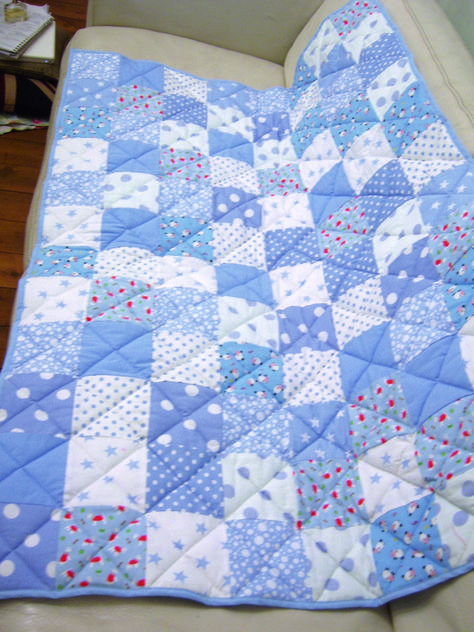 Baby Quilts Easy, Baby Boy Quilt Patterns, Baby Quilt Patterns Easy, Baby Quilt Size, Boys Quilt Patterns, Baby Quilt Tutorials, Baby Patchwork Quilt, Patchwork Baby, Baby Boy Quilts