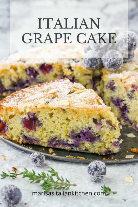 Red Seedless Grapes Recipes, Italian Grape Cake, Grape Desserts Easy, Grape Cupcake Recipe, Healthy Grape Recipes, White Grapes Recipes, Cooking With Grapes, Desserts With Grapes, Grape Cake Recipe