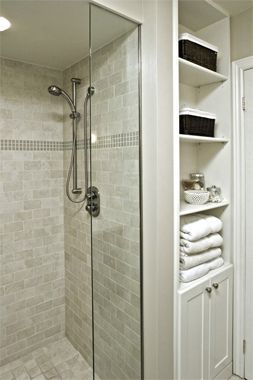 Bathroom storage/shower Makeover Kamar Mandi, Bathroom Storage Solutions, Bathroom Remodel Shower, Bathroom Light, Subway Tiles, Versace Home, Basement Bathroom, غرفة ملابس, Trendy Bathroom