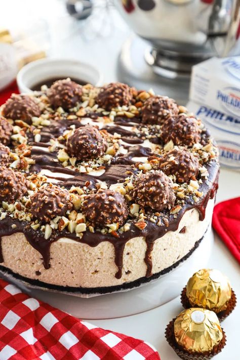 Ferrero Rocher Cheesecake - Ang Sarap Oreo Nutella Cheesecake, Ferrero Rocher Cheesecake, Oreo Crust Cheesecake, Christmas Cheesecake, Xmas Desserts, Mini Cheesecake Recipes, Birthday Dessert, Cheesecake Cups, Nutella Cheesecake