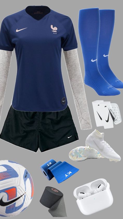 #soccergirl #soccer #socceroutfit #women Soccer Women Outfit, Soccer Outfits For Practice Winter, Girl Soccer Outfits, Soccer Girl Outfits, Soccer Outfits For Women, Soccer Outfits For Practice, Soccer Fits, Soccer Girls Outfits, Soccer Clothes