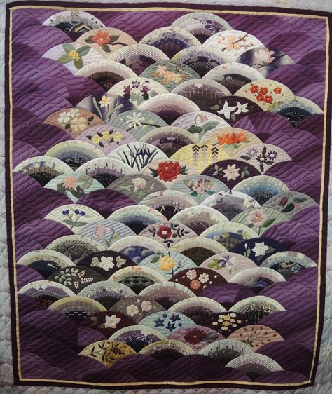 Clamshell Quilt, Japanese Quilt Patterns, Asian Quilts, Embroidery Necklace, Art Chinois, Japanese Quilts, Sashiko Embroidery, Hardanger Embroidery, Quilt Festival