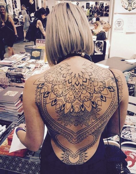 Full back tattoo, women's tattoo Tato 3d, Tattoo Sites, Full Back Tattoos, Back Tattoo Women, Spine Tattoos, Hot Tattoos, Great Tattoos, Half Sleeve Tattoo, Back Tattoos