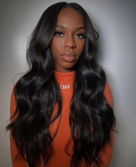 Loose Curl Sew In, Middle Part Beach Waves Black Women, Classy Hair Color, High Ponytail Hairstyle, Sew In Curls, Wigs Ideas, Classy Hair, Quick Weaves, Sew In Hairstyles