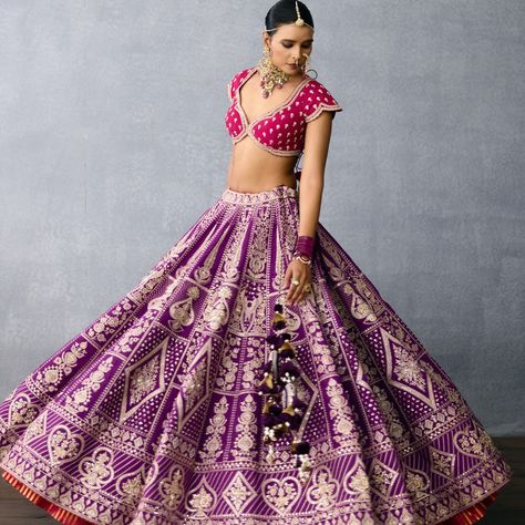 @kiaraaliaadvani strikes a vision in a #Torani lehenga from the "Leela" collection. Ensembles in the collection were crafted in opulent fabrics like tusser and raw silks, chanderi, muslin silk with thoughtful attention to the linings made of Habutai silk. Browse the "Juloos" & "Leela" collection at our flagship store #AashniKalaghoda and meet the man behind these stunning designs. 20th August | 2 pm to 5 pm | Aashni + Co Kalaghoda Aashni + Co Ador House, 6, K Dubash Marg, Kala Ghoda, Fort,... Torani Lehenga, Kala Ghoda, Sequence Design, Sequence Lehenga, Embroidery Zardozi, Lehenga Choli Designer, Purple Lehenga, Lehenga Choli Wedding, Designer Store