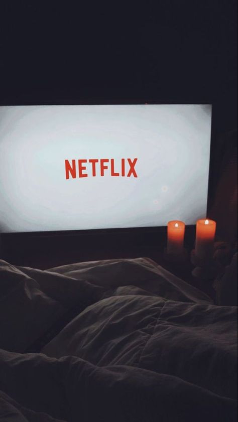 Cinema At Home, Winter Interior Design, Netflix Time, Sunday Planning, Life After High School, Android Wallpaper Dark, Netflix Movies To Watch, Dream Shower, Romantic Room