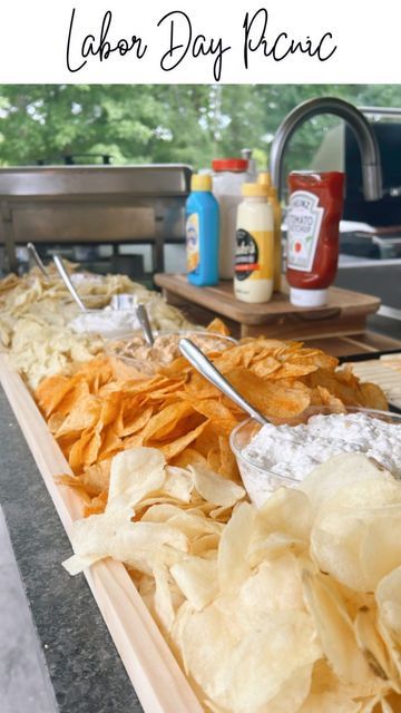 Jennifer Lunsford Brown | Knoxville Creator on Instagram: "Labor Day Picnic // Host a 🍔 burger Bar along side a huge Chip n’ Dip Board. I mean really, who doesn’t love chips and dip!?!? (Also - 👀my good lookin’ burger flipper!)   Serve up the following :  Slider buns Warmer full of burgers Variety of Cheeses Toppings: pickles, onions, lettuce, tomatoe Warmer toppings: Bacon, sautéed onions, sautéed mushrooms Sauces: mustard, ketchup, mayo, butter.   For the Chip n’ Dip board add a variety of chips and dips. I love shopping @samsclub  for their gourmet dips, ready to grill sliders, and slider buns!   #labordayweekend #laborday #labordaypicnic #picnic #cookout #burgerbar #chipanddip #chipsanddip #chipanddipbar #boards #snacks #gameday #tailgateparty #labordayfood" Chips And Dip Bar, Gourmet Dips, Dip Board, Pickles Onions, Sautéed Onions, Chips And Dip, Sautéed Mushrooms, Dip Bar, Chili Cook Off