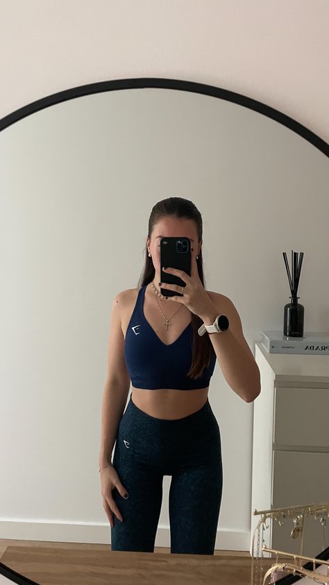 Gymshark outfit inspiration #gymshark #gymsharkwomen #gymlife #gymfit #gymaccessories #gymlife #pilatesreformer #healthyliving #healthylifestyle #healthyaesthetic #gymaesthetic #gymoutfitsforwomen #outfitoftheday #outfitideas Gym Shark Outfit, Shark Outfit, Gymshark Outfit, Bodybuilding Clothing, Gym Shark, Gym Hoodie, Gymshark Women, Body Building Men, Athleisure Women