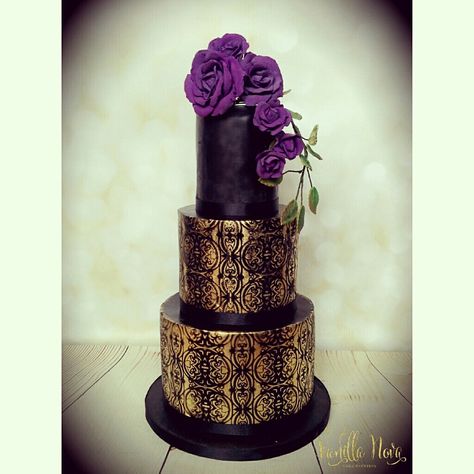 Purple Black Gold Birthday Cake, Black Gold And Purple Wedding, Black And Purple Birthday Cake, Black Gold Wedding Theme, Black And Gold Birthday Cake, Gold Beach Wedding, Wedding Cake With Gold, Masquerade Cakes, Dark Purple Wedding