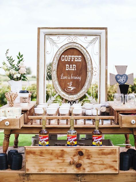 Coffee bar idea for a wedding reception beverage station Reception Coffee Bar, Coffee Reception, Unique Wedding Food, Wedding Drinks Reception, Desserts Wedding, Coffee Bar Wedding, Bar Wedding Reception, Wedding Drink Station, Wedding Food Stations