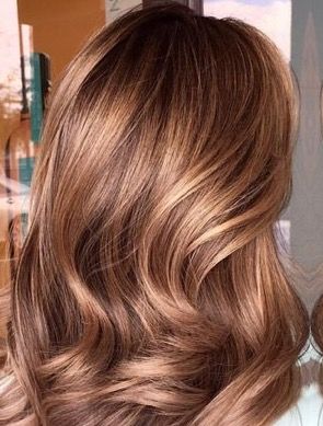 Golden brown caramel Pelo Color Caramelo, Caramel Brown Hair, Golden Brown Hair Color, Rambut Brunette, Golden Brown Hair, Brown Hair Shades, Hair Color Caramel, Fesyen Rambut, Caramel Hair