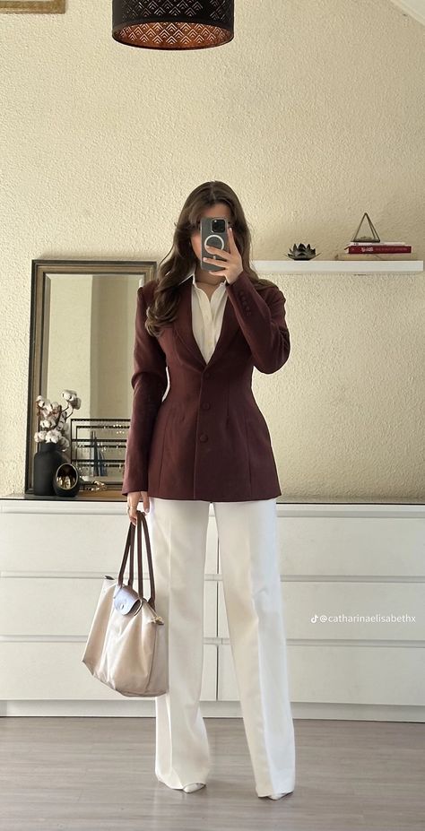 Trouser Fits, Workplace Outfits, Law Outfits, Maroon Blazer, Lawyer Outfit, Office Casual Outfit, Classic Style Outfits, Corporate Outfits, Business Casual Outfits For Work