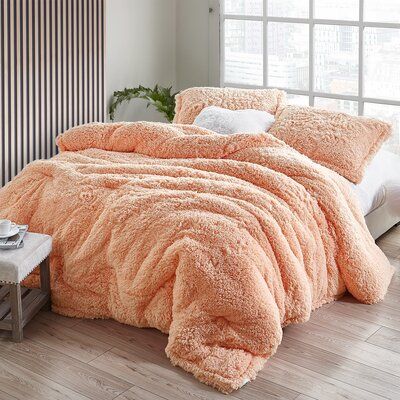 Gift yourself true comfort with a winter thick-coma inducer oversized comforter - peach nectar. Made of soft plush this oversized bed set from Byourbed will provide your bedroom decor with cozy luxury. This oversized comforter and matching sham(s) come with a soft, gentle touch that covers your entire bed and keeps you warm all night long. This bedding is conveniently machine washable (gentle cycle / cold wash in an ample-size machine). Size: King Comforter + 2 King Shams | Winter Thick Peach Ne Oversized King Comforter, Oversized Comforter, Peach Nectar, Twin Xl Comforter, Decor Studio, Winter Home Decor, Bedding Stores, Queen Comforter, King Comforter