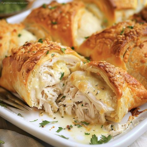 Grand Biscuit Recipes, Crescent Roll Recipes Dinner, Shredded Cooked Chicken, Chicken Bundles, Chicken Crescent Rolls, Shredded Chicken Recipes, Cooking Chicken To Shred, Crescent Roll Recipes, Cream Cheese Chicken