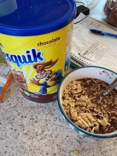 49 Awesome Pics that Want Your Clicks - Funny Gallery Gross Food, Food Memes, Weird Food, Ben And Jerrys Ice Cream, Shrek, Chocolate Flavors, Macaroni, Fortnite, Noodles