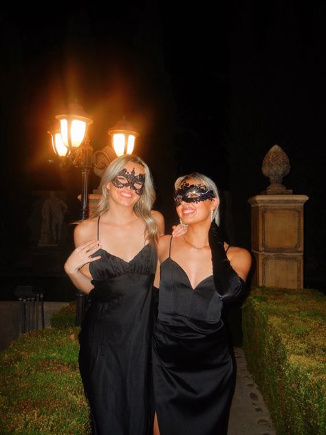 Masquarede Ball Aesthetic Dress, All Black Masquerade Party Outfit, Masquerade Mask Party Outfit, Black Masquerade Outfit Ideas For Women, Sorority Masquerade Formal, Halloween Costumes With Masks Women, Masquerade Party Outfit Women Black, Black Theme Party Outfit, Mask Party Aesthetic