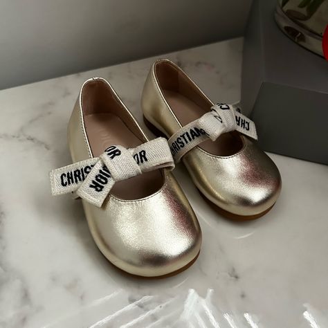 Super Cute Authentic Baby Dior Flat Ballerinas Metallic Gold-Tone Lambskin Reference: 0sbs35shos_y296 Comes In Original Box. Dior Stroller, Dior Flats, Dior Kids, Beautiful Marriage, Luxury Baby Gifts, Dior Girl, Baby Wishlist, Baby Dior, Heels Aesthetic