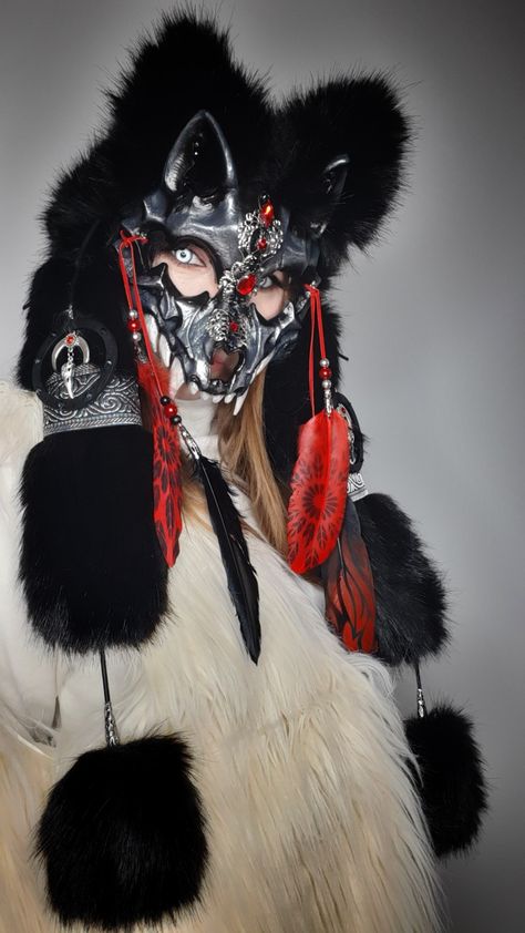 Wolf Headdress, Cybergoth Fashion, Wolf Costume, Wolf Mask, Props Art, Fantasy Art Dolls, Cool Masks, Animal Masks, Emo Outfits