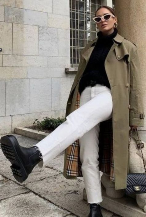 Witte Jeans Outfit, White Jeans Outfit Fall, Black Chelsea Boots Outfit, Chelsea Boot Outfits Women, White Jeans Outfit Winter, Chunky Boots Outfit, How To Wear White Jeans, White Jeans Winter, Chelsea Boots Outfit