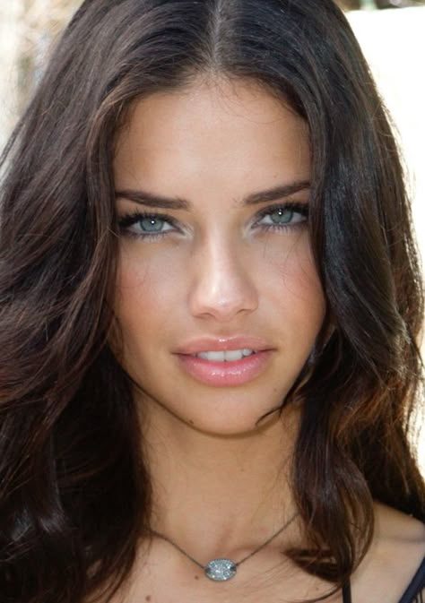 Adriana Lima Eyes, Adriana Lima Face, Adriana Lima Makeup, Adrina Lima, Adrian Lima, Adriana Lima Style, Adriana Lima Young, Adriana Lima Victoria Secret, Victoria Secret Models