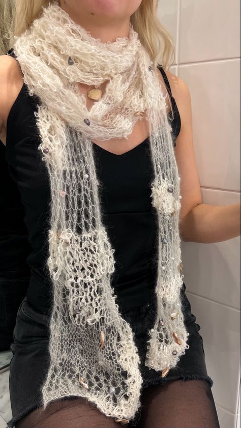 Mohair Free Pattern, Hand Made Clothing, Mohair Knit Scarf, Mohair Crochet Ideas, Mohair Crochet Projects, Freehand Knit, Mohair Crochet Pattern, Mohair Projects, Mohair Outfit