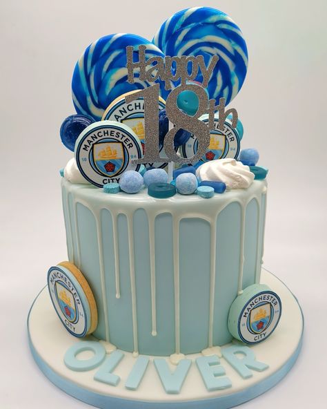 Man City Cake Ideas, Manchester City Cake Ideas, Argentina Cake, Manchester City Cake, Football Cake Design, Football Themed Cakes, Birthday Drip Cake, Football Birthday Cake, Mini Meringues