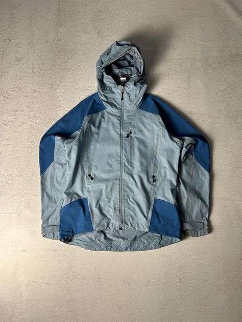 Pullover windbreaker