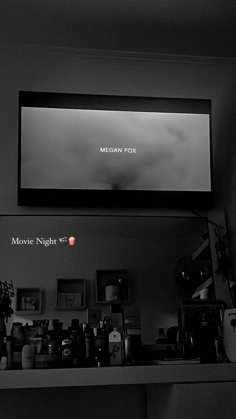 Story Ideas Movie, Movie Night Story Instagram, Night Story Instagram, Megan Fox Movies, Night Story, Insta Story Ideas, Beauty Tips For Glowing Skin, Story Instagram, Story Ideas