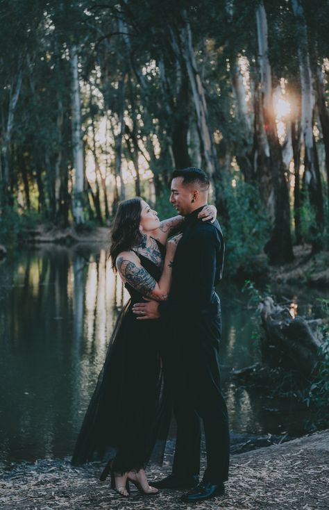 Dark Wedding Theme, Dark Engagement Photos, Wedding Details, Dark Theme, Black Wedding Dress, Bride and Groom Pose, Engagement Shoot Poses Mountain Wedding Black Dress, Dark Green Dress Engagement Photos, Engagement Photos All Black, Black Wedding Dress Photoshoot, Dark And Moody Family Photos, Moody Fall Engagement Photos, Dark Couple Photography, Dark And Moody Engagement Photos, Dark Family Photoshoot