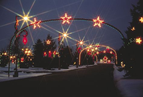 Bronner's half-mile-long Christmas Lane lit with about 100,000 lights each evening #lights #Christmas #Bronners Bronners Christmas Store, Community Christmas, Christmas Towns, Christmas Spectacular, Christmas Event, Outside Decorations, Michigan Travel, Christmas Town, Christmas Wonderland