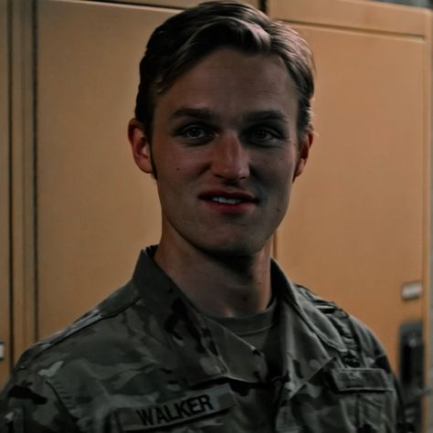 John Walker Marvel, British Solider, Wyatt Russell, Mcu Icons, Capt America, John Walker, Falcon And The Winter Soldier, Marvel Icons, The Winter Soldier