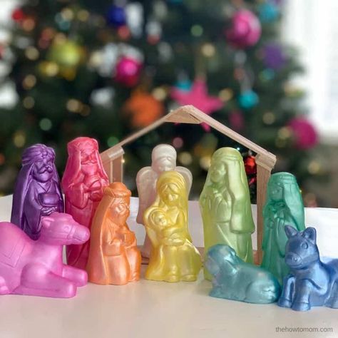 Rainbow Christmas Tree, Christmas Cones, Rainbow Christmas, Kitsch Christmas, Christmas Decorations For Kids, Rainbow Paint, Rainbows Christmas, Nativity Crafts, Easy Christmas Crafts