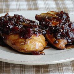 Chicken in Balsamic Cherry Sauce Balsamic Recipes Dinners, Cherry Sauce Recipe, Balsamic Cherries, Balsamic Pasta, Balsamic Glaze Recipes, Balsamic Chicken Recipes, Cherry Sauce, Balsamic Recipe, Just A Pinch Recipes