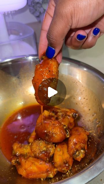 Jas✨LETS BAKE! on Instagram: "Saucy Hot Honey Chicken Wings   I made Hot Honey wings with homemade fries for lunch today 😫 it was amazing! This was my first time using only cornstarch to fry my “naked” wings and I think I’ll just fry them without it next time but they were still good 👍   Grocery list ⬇️  1 cup franks buffalo sauce  2 tbsp corn starch(optional) 1/2 cup honey  Onion powder  Sazon  Salt  Pepper  Chicken wings #hothoney #chickenwings #wings #lunch" How To Cook Hot Wings, Honey Hot Wings Recipes, How To Make Wingstop Wings, How To Make Hot Wings, Hot Wings Recipe Fried, Chicken Wing Dinner, Easy Hot Wings Recipe, Crispy Wings Recipe, Homemade Hot Wings