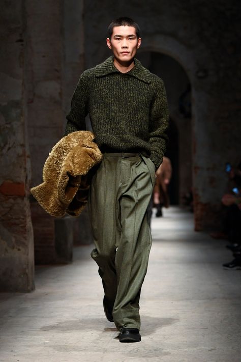 Todd Snyder Men's Fall 2024 [PHOTOS] S S Daley, Timeless Outfits, Menswear Runway, Gq Style, Todd Snyder, Guys Clothing Styles, Mens Outfit Inspiration, Gojo Satoru, Men Fashion Casual Outfits