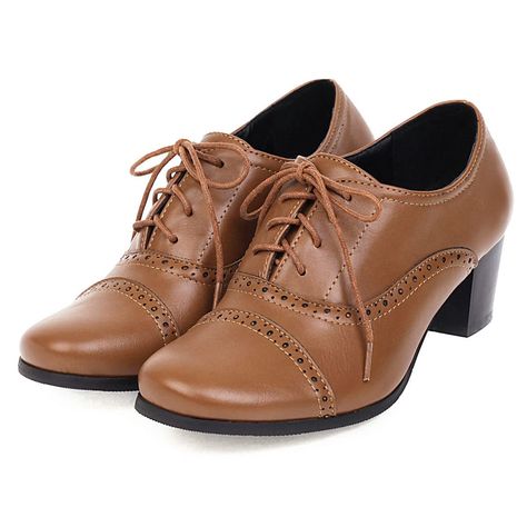 Saddle Oxford Shoes, Brogues Shoes, Oxford Shoes Heels, Saddle Oxfords, Office Shoes Women, Rockabilly Outfits, Oxford Brogues, Mid Heels Pumps, Oxford Heels