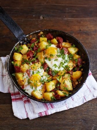 Potato & Chorizo Breakfast Hash | Pork Recipes | Jamie Oliver Potato Chorizo, Breakfast Hash Recipes, Potato Hash Recipe, Chorizo Breakfast, Chorizo And Potato, Frijoles Refritos, Chorizo Recipes, Hash Recipe, Breakfast Hash