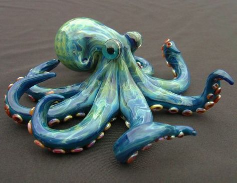 3d Tiskárna, Octopus Sculpture, Glass Octopus, Pottery Animals, Sculpture Art Clay, Painted Glass Art, Octopus Art, Ceramic Fish, Pottery Sculpture