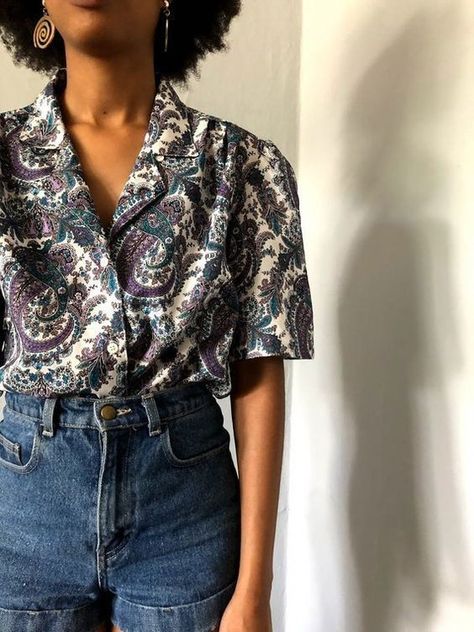 Button Up Aesthetic, 70s Outfit, Up Aesthetic, Look Vintage, Vintage Button, 80s Fashion, Floral Shirt, Outfits Casuales, Vintage 1970s