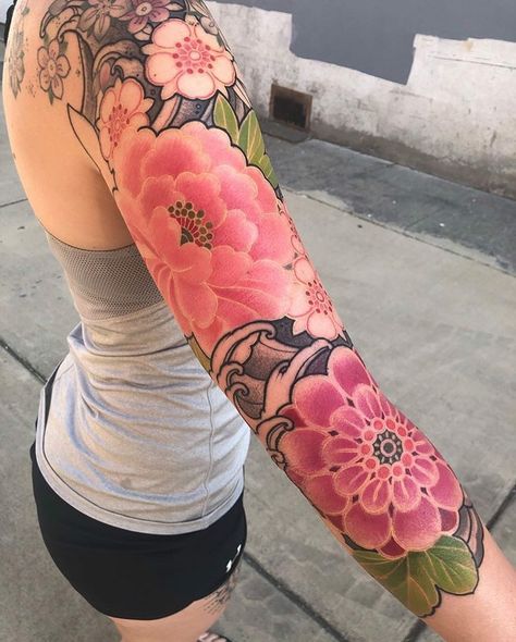 Beautiful Japanese Arm Sleeve Tattoo Women, Colorful Flowers Tattoo, 2024 Tattoo, Fleurs Art Nouveau, Tattoos For Women Half Sleeve, Sweet Tattoos, Floral Tattoo Sleeve, Irezumi Tattoos, Pretty Tattoos For Women