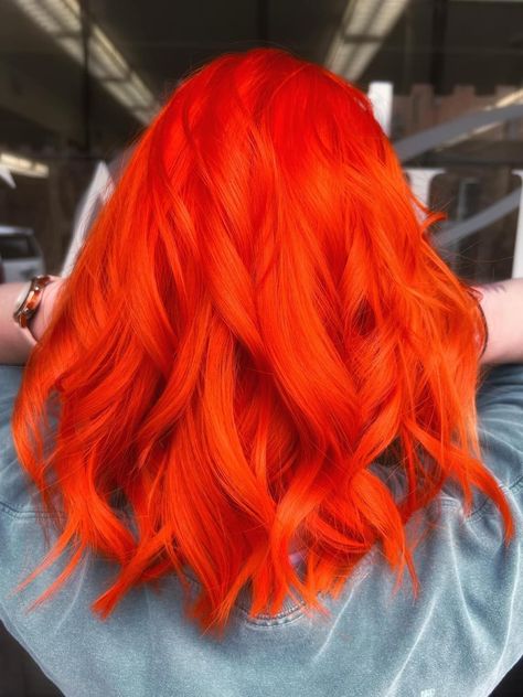 Orange hair color Orange Hair Shades, Orange Hair Outfit Ideas, Reddish Orange Hair, Neon Orange Hair, Orange Red Hair, Orange Hair Color Ideas, Bright Orange Hair, Orange Hair Color, Pink And Orange Hair