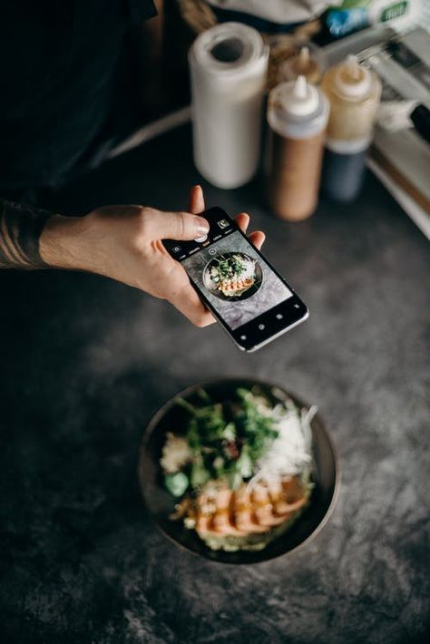 Top View Photo Of Person Holding Earphones · Free Stock Photo Monetizing Instagram, How To Make Coffee, Instagram Growth, Instagram Influencer, Instagram Business, Culinary Arts, Food Plating, Influencer Marketing, Different Recipes