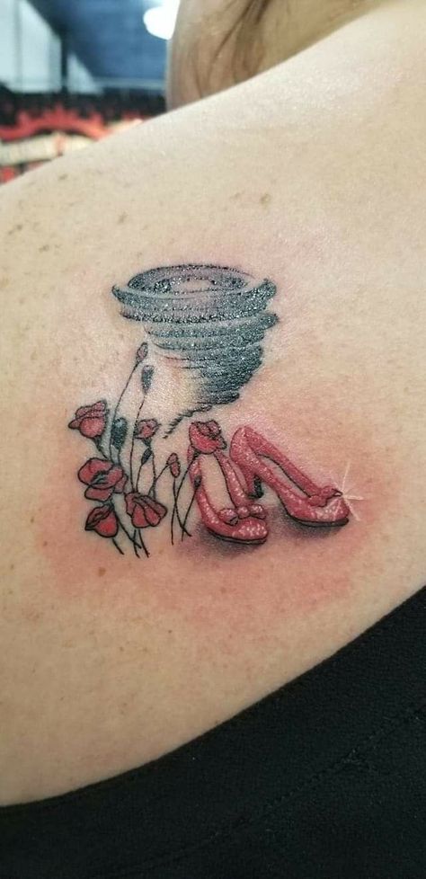 Wizard Of Oz Tattoos For Women, Alice And Wonderland Tattoos For Women, Dr Suess Tattoo Ideas, Tinman Tattoo, Disney Memorial Tattoo, Wizard Of Oz Tattoo Simple, Random Small Tattoos Sleeve, Wizard Of Oz Tattoo Small, Wizard Of Oz Tattoo Ideas