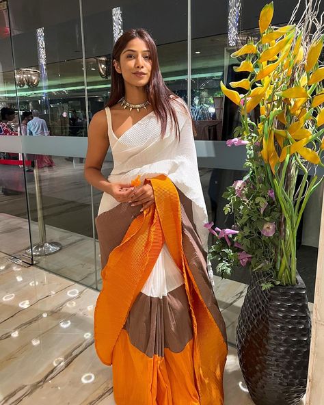 Santoshi Shetty, Desi, Maxi Skirt, Saree, Photo And Video, Instagram Photo, Instagram