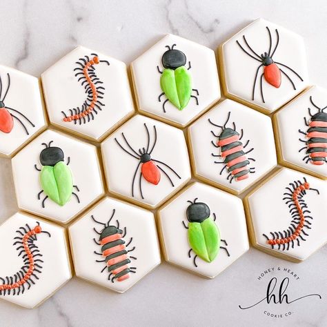 Bug Themed Birthday Party Invitations, Bug Themed Cookies, Bug Decorated Cookies, First Birthday Bug Theme, Bug Theme Birthday Party, Bug Birthday Party Decorations, Bug First Birthday Party, Bug Cookies Decorated, Bug Themed Food