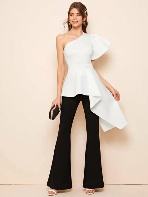 Fg Style, Winter Outfits Aesthetic, Modern Tops, Western Dress, Zara Outfit, Runway Dresses, Fashion Inspiration Design, Asymmetrical Tops, Western Dresses