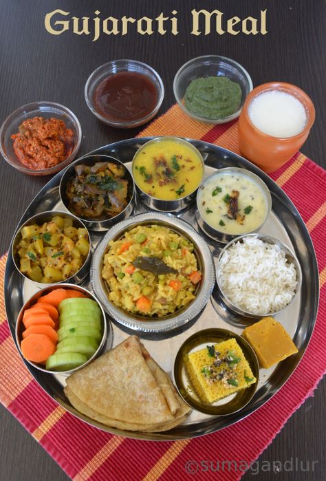 Veggie Platter: A Simple Gujarati Thaali Gujarati Thali Dishes, Rajasthan Thali, Recipes In Air Fryer, Gujarati Thali, Indian Thali, Vegetarian Recipes Videos, Gujarati Cuisine, Veg Thali, Veggie Platter