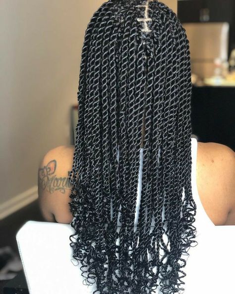 Senegalese Twist Ponytail, Medium Size Senegalese Twist, Knotless Sengelese Twist, Senegalese Twist Over Locs, Large Sengelese Twists, Short Senegalese Twist With Curly Ends, Sengalese Twists Messy, Senegalese Twist Hairstyles With Curls, Small Senegalese Twist With Curly Ends